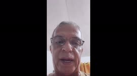 El cuento súper corto del loco que le dió por cortar,los texticulos a quien tuviera 3.Pero el los cota primero y luego los corta