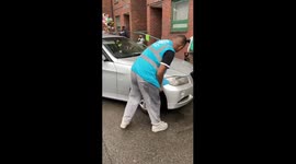 Brick Lane's community organises charity car wash for Palestine