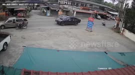 Driver and three passengers have miracle escape when huge tree branch falls on car