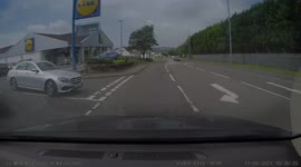 Run-Away trolley. i have rear footage showing i was towing a very large 12ft x 6ft x 6ft6