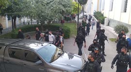 Husband of British woman Caroline Crouch leaves the Greek court and transferred to jail of Koridallos after confessing to her killing