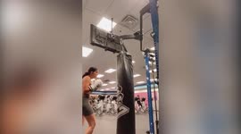 Woman who moved to the US to escape abusive relationship begins competing in MMA bouts to reclaim her confidence