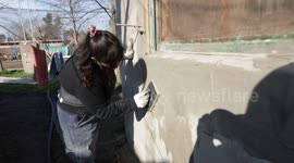Female Argentine builders in Buenos Aires break down barriers