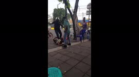 Indonesian street fight ends with vicious knockout