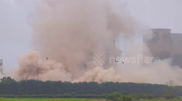 Watch as cooling towers at Eggborough are brought down by controlled explosives in Yorkshire
