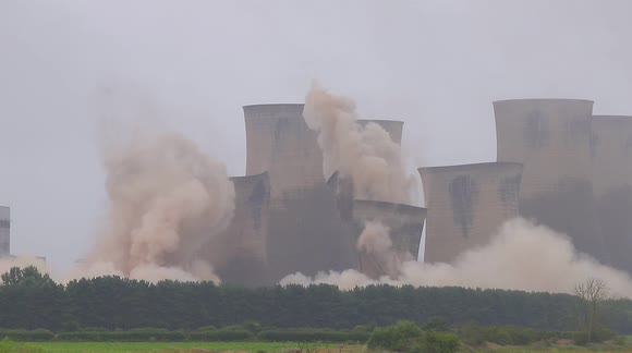 Iconic Yorkshire landmark at Eggborough demolished by controlled explosives