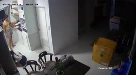 Gas cooker explodes in kitchen while couple make dinner