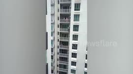 Thief scales building like Spider-Man in search of loot