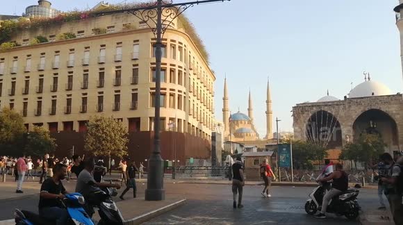 Clashes during Beirut blast anniversary next the Lebanese parliament