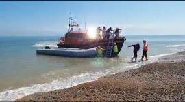 Over 100 migrants picked up in the Channel are brought to Kent