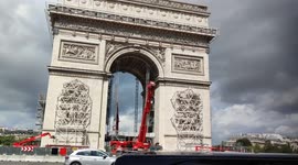 Arc de Triomphe prepared to be packed as the wish of the artist Christo died too early to realize this project.08aug2021