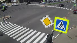 Gazel's cabin taken off: the moment of accident in Kharkov got on video