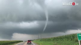 'MAGNIFICENT Drill-Bit Tornado Spotted Near Malta, Illinois'