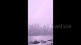 US: Video Captured Moment When Lightning Strikes One World Trade Center