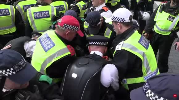 Former Coronation Street actor Sean Ward arrested at London anti-vax protest