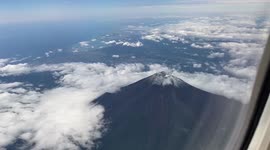 Japan: Mt. Fuji’s First Snowcap Of The Season Comes 25 Days Earlier Than Usual