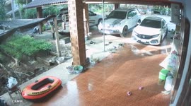 Man protects baby as he falls on slippery floor