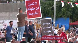 Hundreds gather in Gaza for protest over UN aid