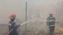 Fire scorched five houses