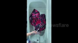 Russian creator transforms plain T-shirt into stylish tie-dye apparel