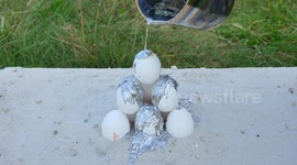 YouTuber pitches eggs vs molten lead in bizarre new 'experiment'