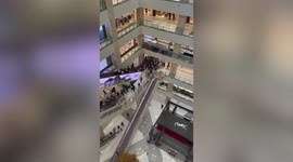 Thousand of people scramble to buy iPhone 13 in China