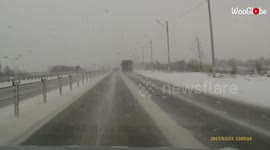 'Ryazan, Russia: Dashcam footage shows driver barely avoiding intense collision on slippery road'