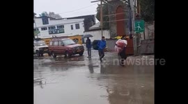 Migrant Workers Seen Leaving Srinagar After Recent Incidents Of Targeted Killings