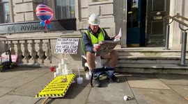 Anti-Brexit activist sits on toilet outside Cabinet Office in 'Turd Man' protest