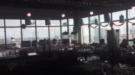 A 20 stories rooftop earthquake feels like