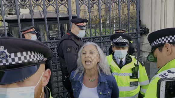London: Arrests made at London Oct 30th Anti-Vax Pass March For Freedom
