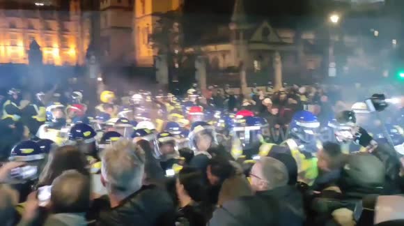 Chaotic clashes with police outside Million Mask March in London