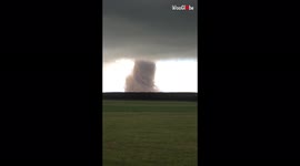 'Colossal tornado in New Zealand caught on camera *Rare Event* '