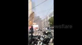 Fire Erupts at Victoria market , Zainab,Karachi