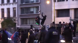 Belgium: Brussels Looted, Damaged During Protest Against New COVID19 Measures