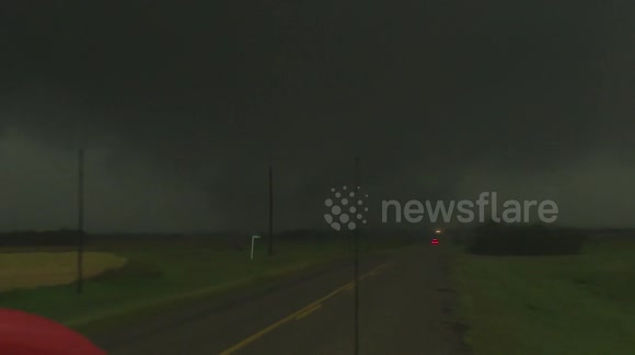 Dangerous Wedge Tornado Captured by Canadian Storm Chase Team!