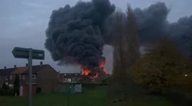 Clouds of thick smoke engulf sky above Hull as plastic factory catches fire