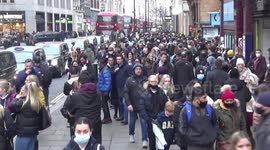 Thousands of Christmas shoppers swarmed London’s West End despite record levels of Covid-19 infections in the UK