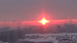 Resident captures stunning footage of beaming red sun over St Petersburg