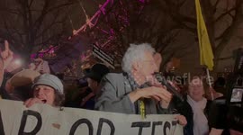 'Unite for Freedom' activists gather in South Bank for New Year's Eve rally