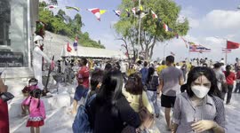 Locals celebrate New Year at Buddhist temple in southern Thailand