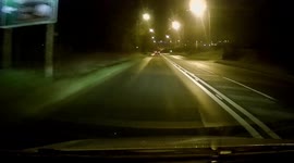 Dashcam footage shows UK driver speeding at 100mph on wrong side of road