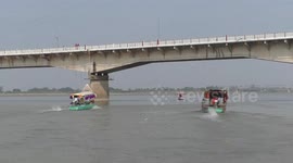 A girl jumped in Saryu river when eight Chief Ministers were worshiping in India