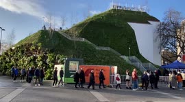 Crowds flock to the Marble Arch Mound, dubbed 'London’s worst attraction,' on its final day
