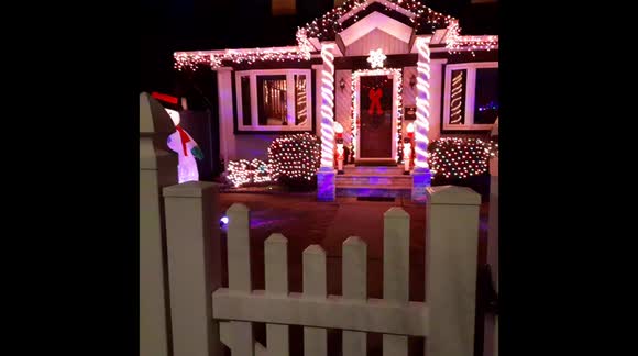 Fabulous house decorations for the christmas holidays for this past holiday season..