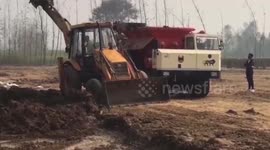 Innovators build world's 1st automated brick machines in southern India