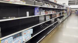 Empty shelves in supermarkets as America battles supply-chain issues