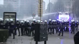Clashes in Brussels as thousands protest  COVID restrictions
