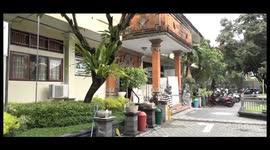 Denpasar kembali terapkan tempat isoter pasca ada siswa sma positif covid 19.  Pasca ditemukannya 15 siswa positif covid 19 di kota denpasar ,satgas penanganan covid 19 di kota denpasar kembali mengaktifkan tempat isoter ( isolasi terpusat )  Hal itu di u