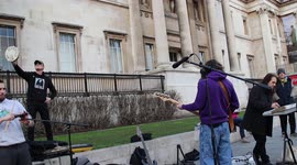 PIERS CORBYN -  RESIST DEFY MOVEMENT @ TRAFALGAR SQUARE - CANADIAN EMBASSY - NATIONAL GALLERY ENTRANCE- PROTEST - 2